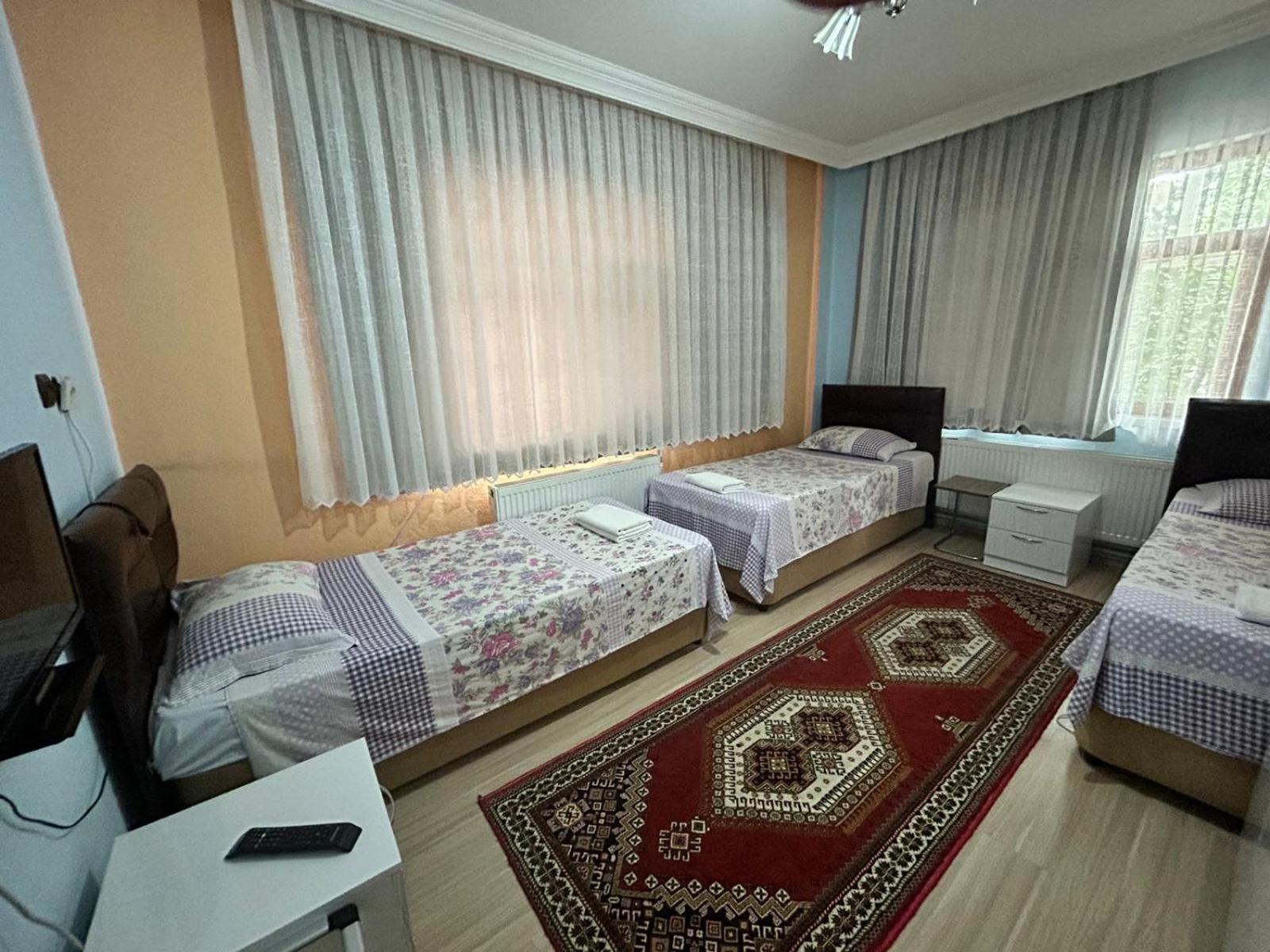 Ernur Pension Canakkale Exterior photo